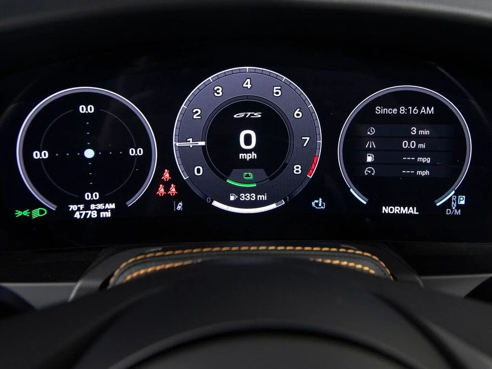 2025 Porsche 911 - Image 19 of 31