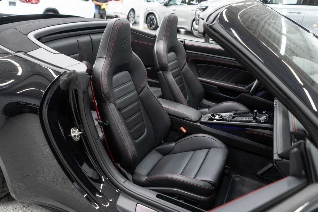2025 Porsche 911 - Image 11 of 31