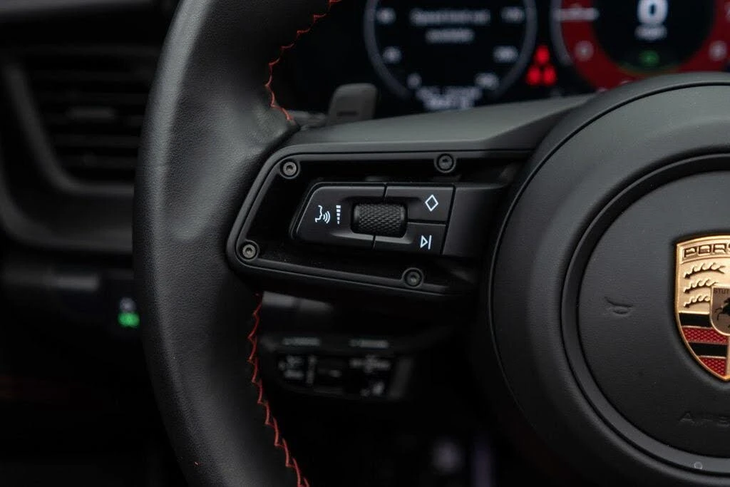 2025 Porsche 911 - Image 27 of 31