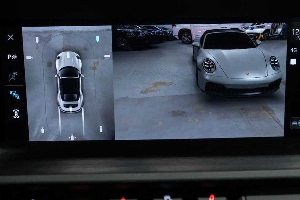 2025 Porsche 911 - Image 24 of 31