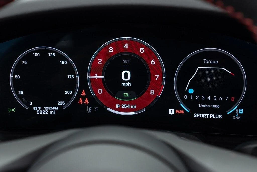 2025 Porsche 911 - Image 19 of 31