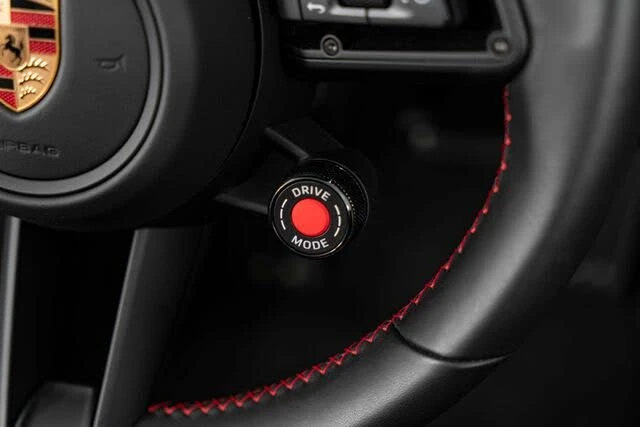 2025 Porsche 992 Carrera GTS - Image 23 of 31