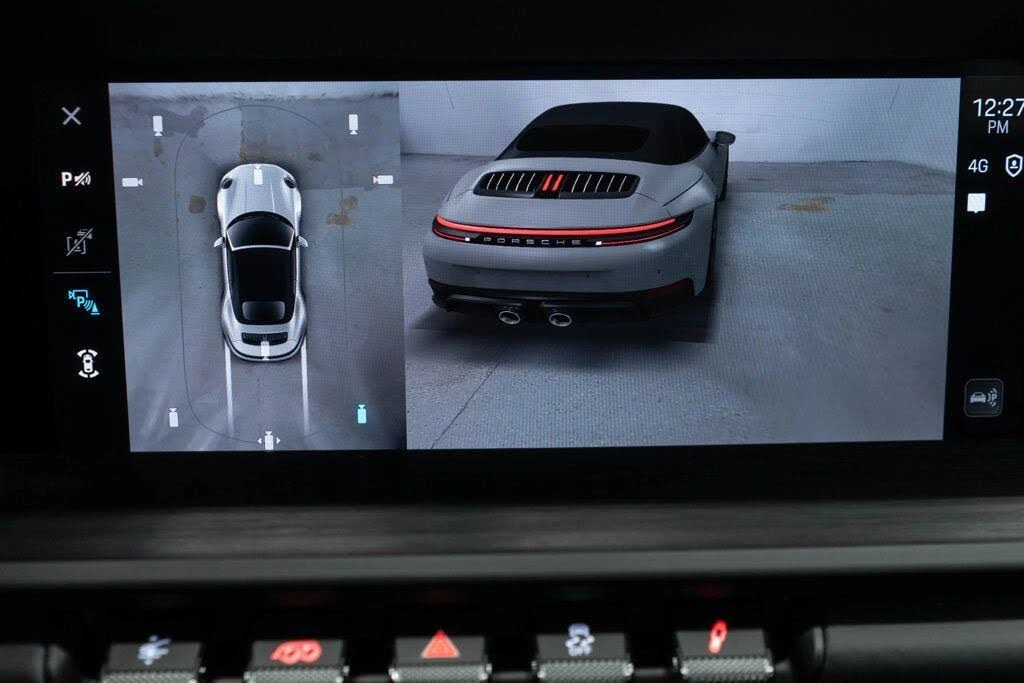 2025 Porsche 911 - Image 26 of 31