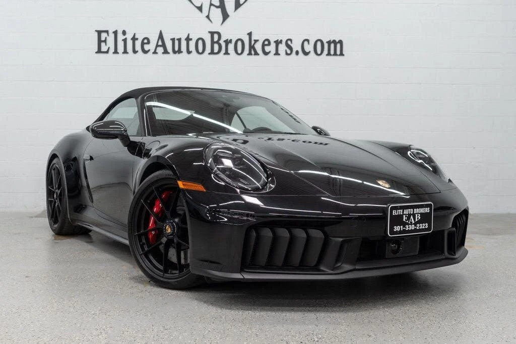 2025 Porsche 911 - Image 8 of 31