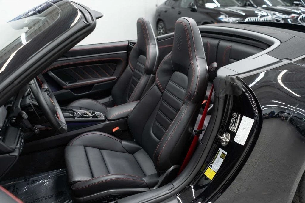 2025 Porsche 911 - Image 9 of 31