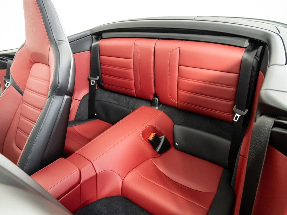 2025 Porsche 992 Carrera GTS - Image 19 of 31