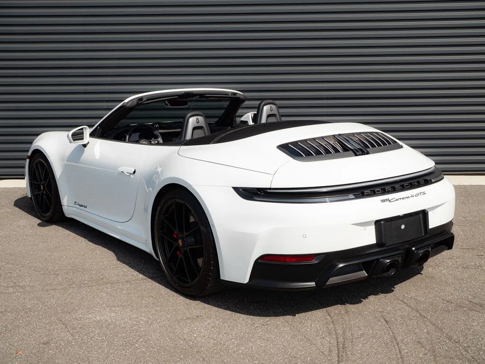 2025 Porsche 992 Carrera GTS - Image 3 of 31