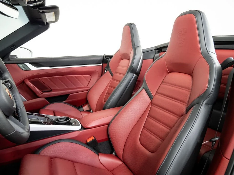 2025 Porsche 992 Carrera GTS - Image 5 of 31