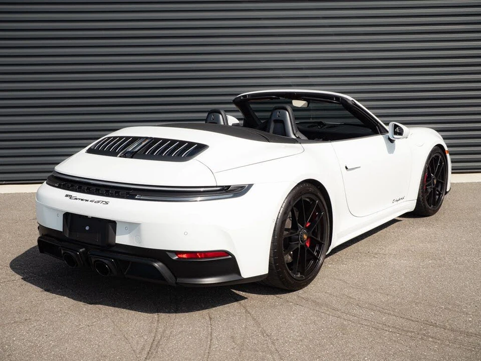 2025 Porsche 992 Carrera GTS - Image 26 of 31