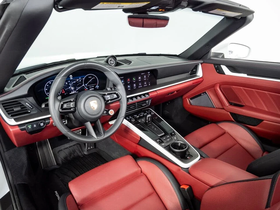 2025 Porsche 992 Carrera GTS - Image 4 of 31