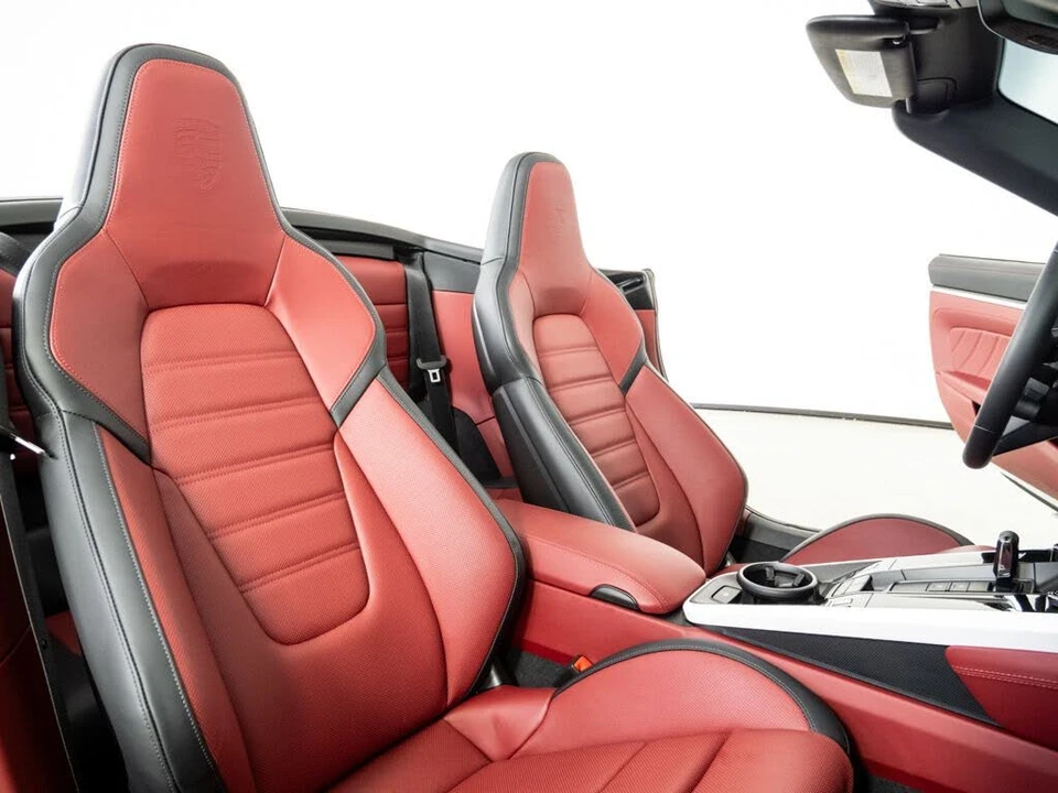 2025 Porsche 992 Carrera GTS - Image 21 of 31