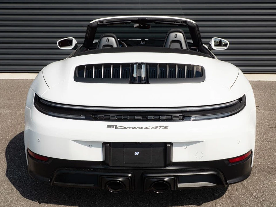 2025 Porsche 992 Carrera GTS - Image 27 of 31