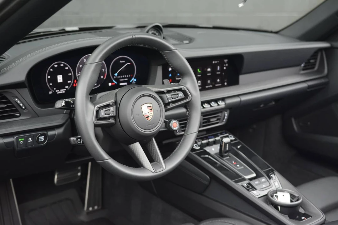 2025 Porsche 992 Carrera GTS - Image 4 of 5