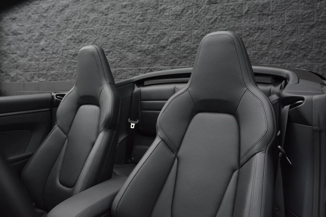 2025 Porsche 992 Carrera GTS - Image 5 of 5