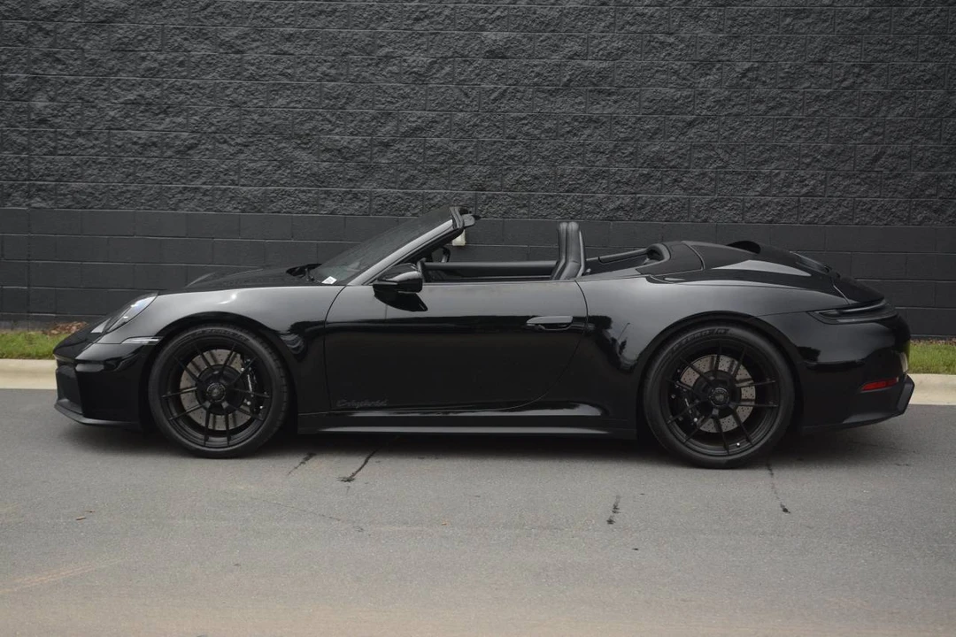 2025 Porsche 992 Carrera GTS - Image 2 of 5