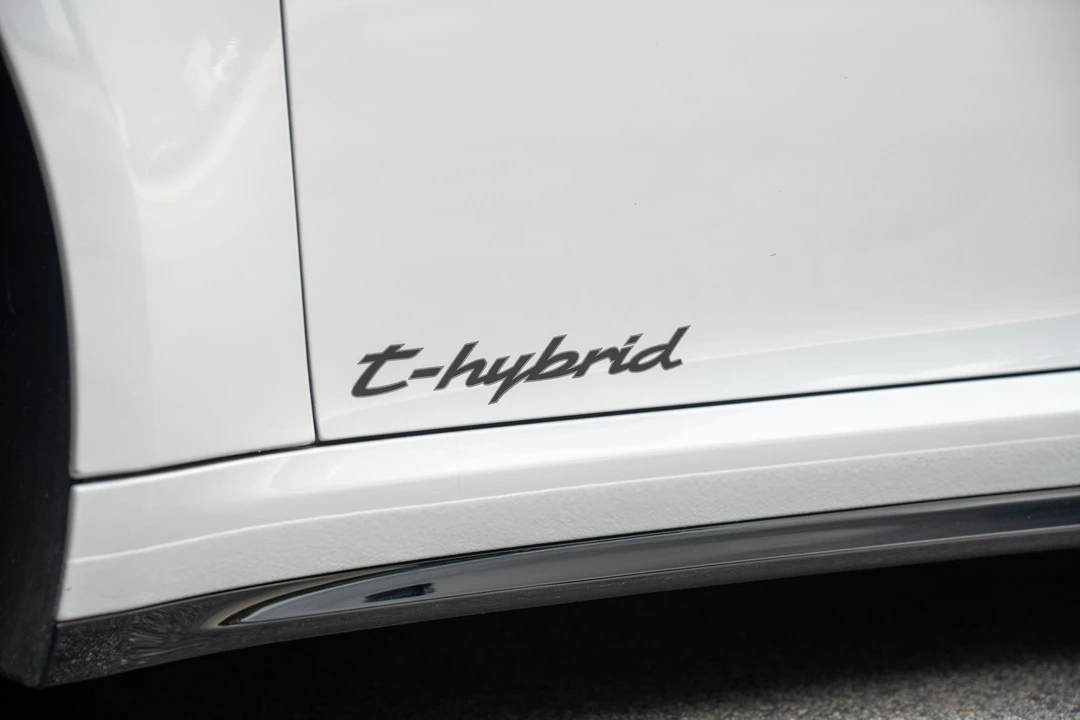 2025 Porsche 992 Carrera - Image 29 of 31