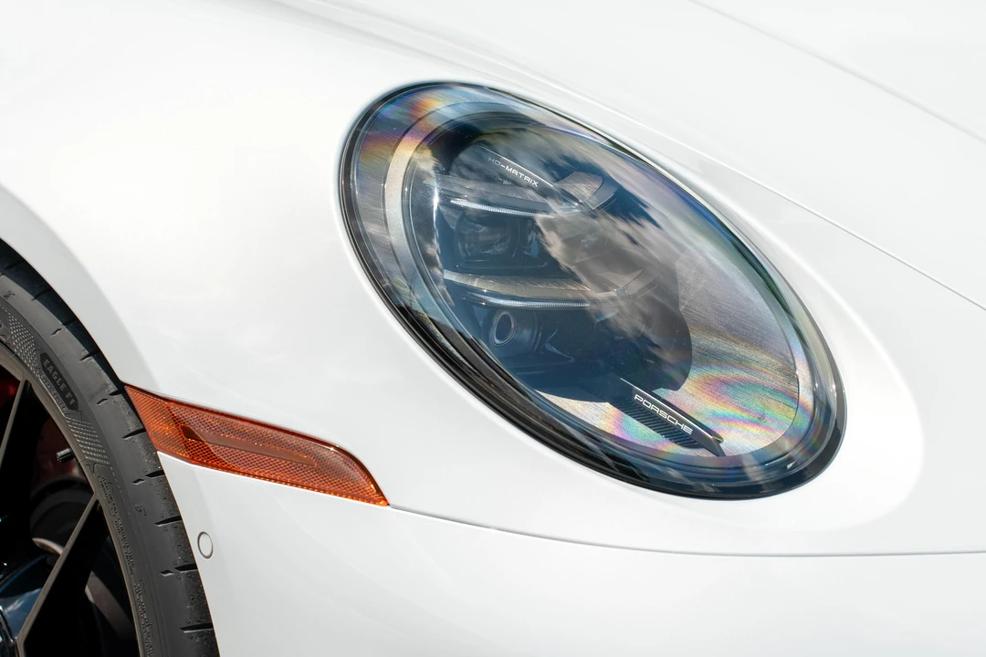 2025 Porsche 992 Carrera - Image 19 of 31