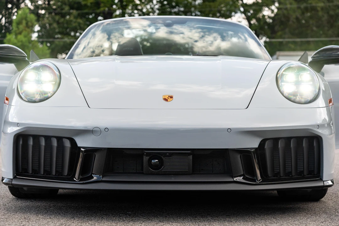 2025 Porsche 992 Carrera - Image 22 of 31