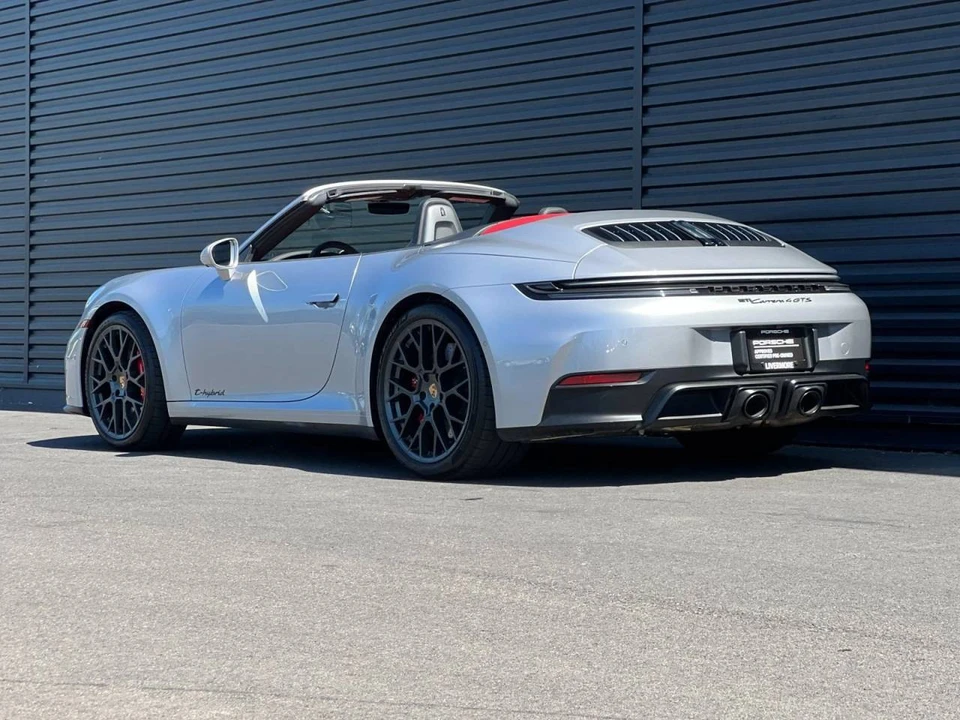 2025 Porsche 992 Carrera GTS - Image 4 of 5