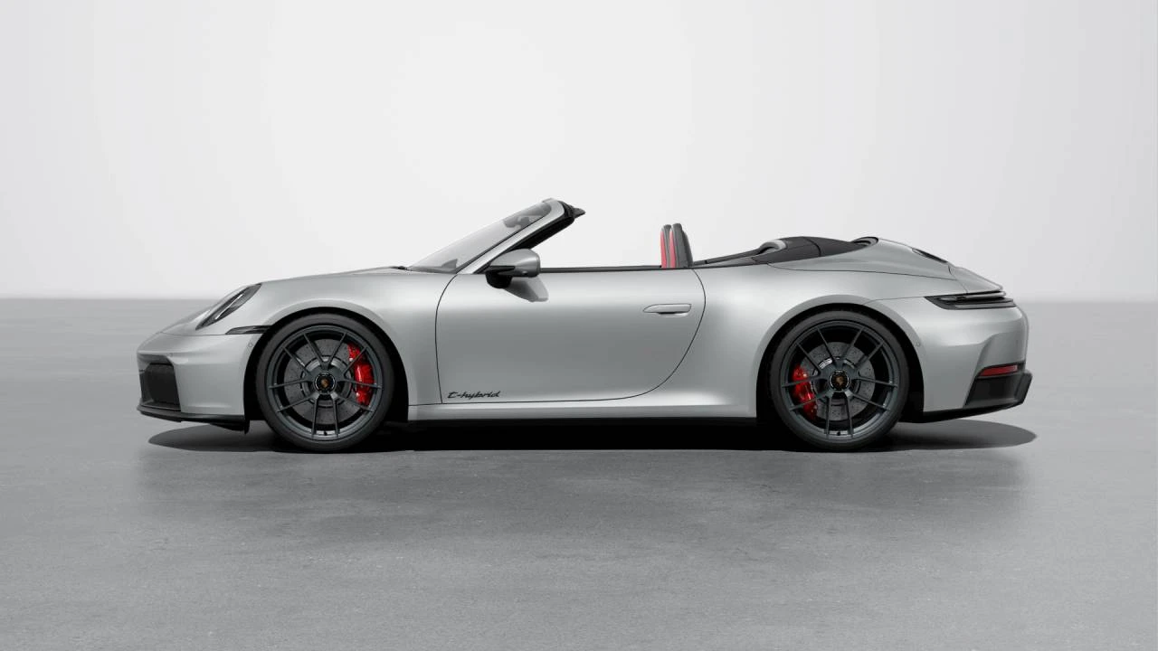 2025 Porsche 992 Carrera GTS - Image 2 of 5