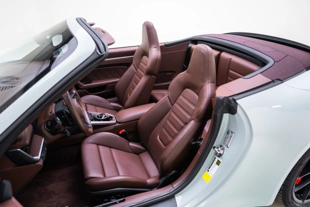 2025 Porsche 992 Carrera GTS - Image 4 of 7