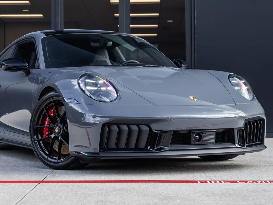 2025 Porsche 911 - Image 9 of 31