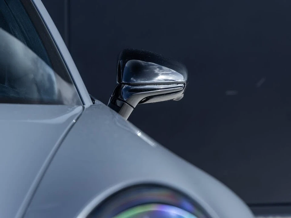 2025 Porsche 911 - Image 19 of 31
