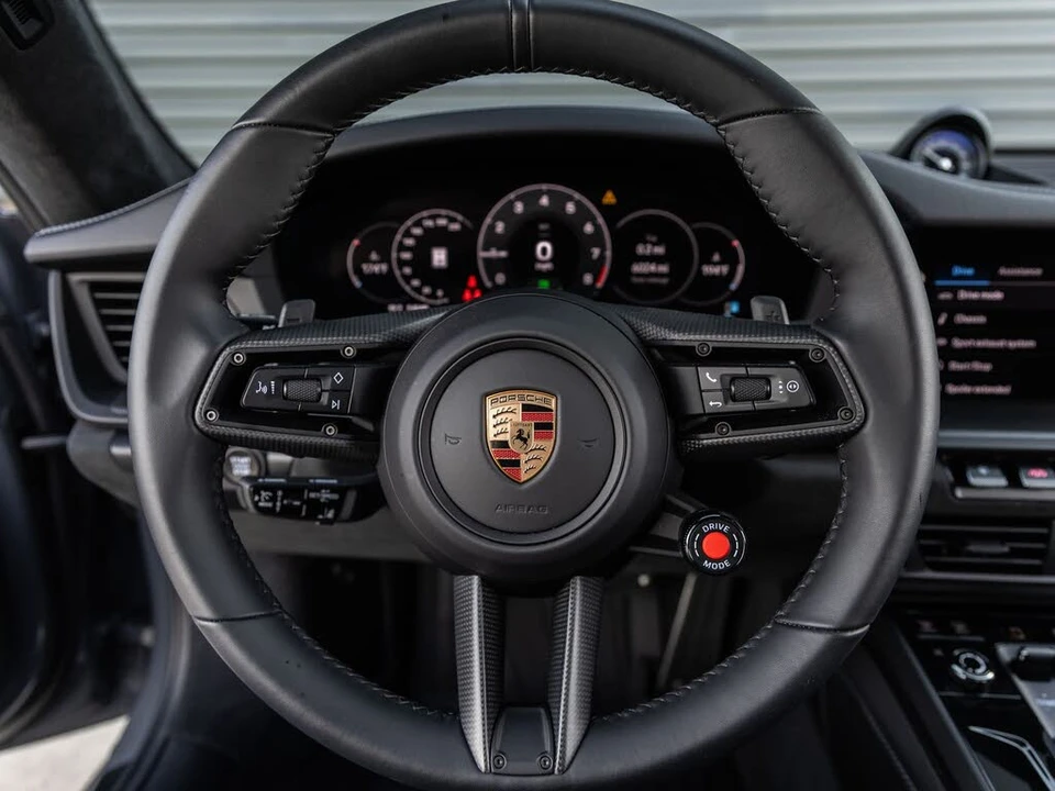 2025 Porsche 911 - Image 31 of 31