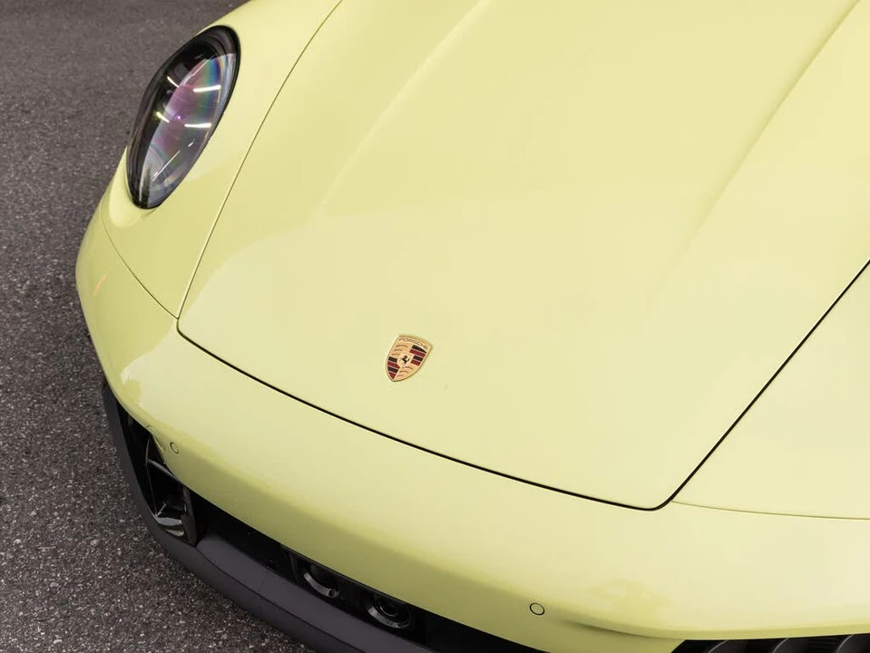 2025 Porsche 992 Carrera GTS - Image 10 of 31