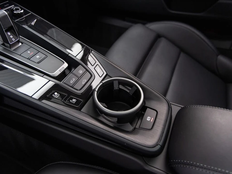 2025 Porsche 992 Carrera GTS - Image 19 of 31