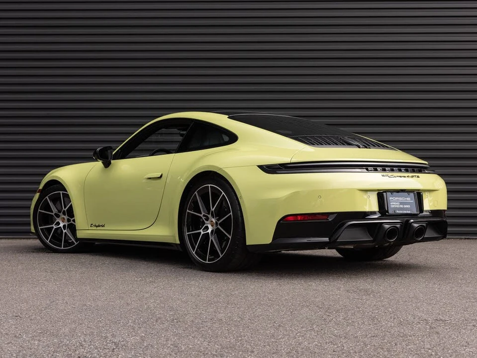 2025 Porsche 992 Carrera GTS - Image 3 of 31