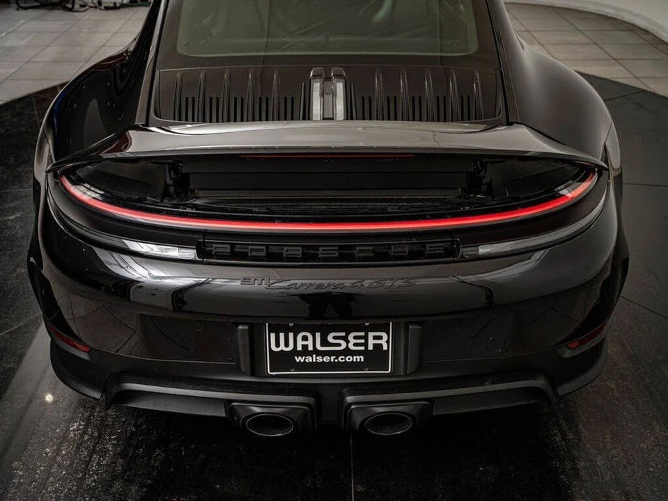 2025 Porsche 992 Carrera GTS - Image 23 of 31