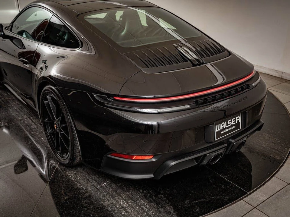 2025 Porsche 992 Carrera GTS - Image 26 of 31