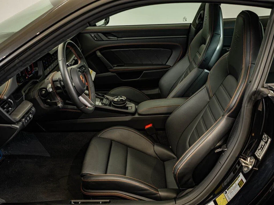 2025 Porsche 992 Carrera GTS - Image 5 of 31
