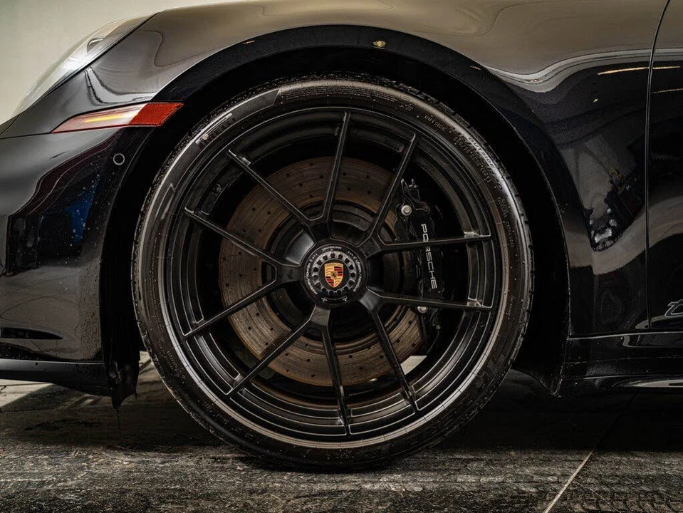2025 Porsche 992 Carrera GTS - Image 11 of 31