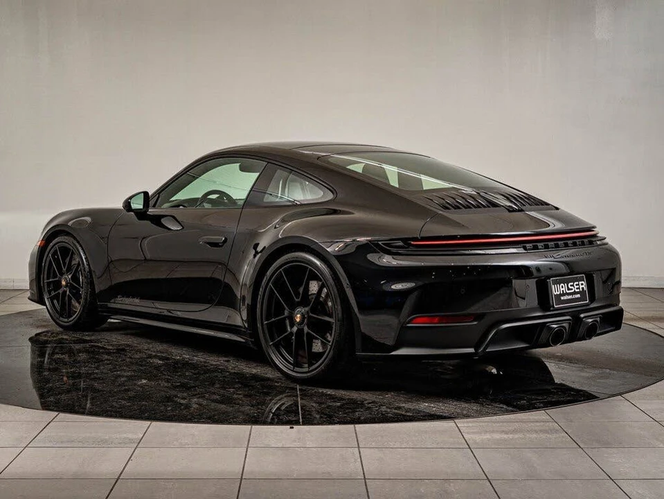 2025 Porsche 992 Carrera GTS - Image 3 of 31