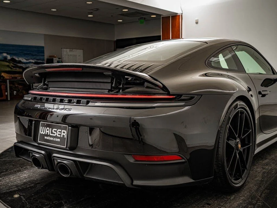 2025 Porsche 992 Carrera GTS - Image 20 of 31