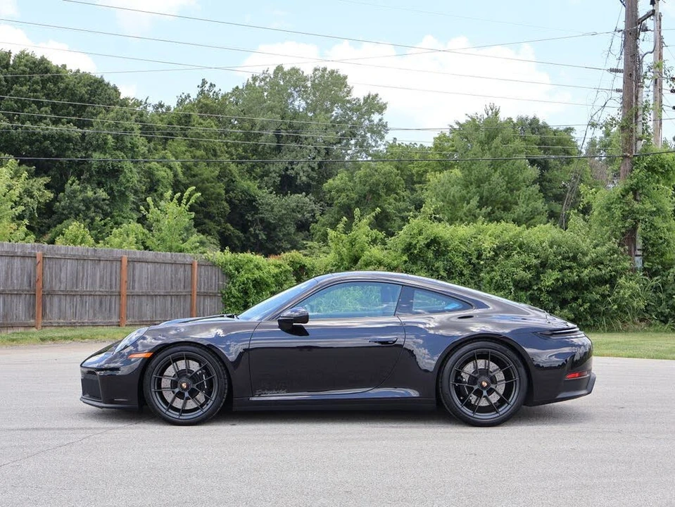 2025 Porsche 992 Carrera GTS - Image 2 of 31