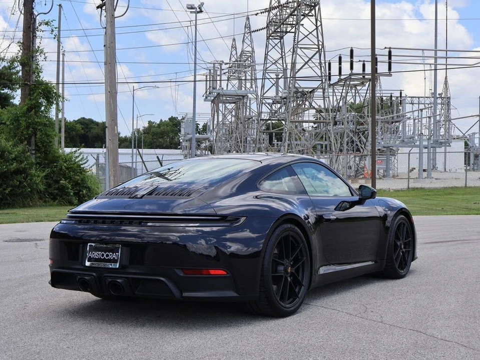 2025 Porsche 992 Carrera GTS - Image 8 of 31