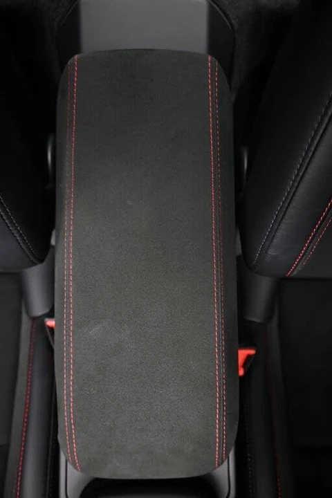 2025 Porsche 992 Carrera GTS - Image 20 of 31