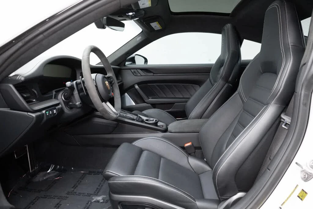 2025 Porsche 992 Carrera GTS - Image 11 of 31