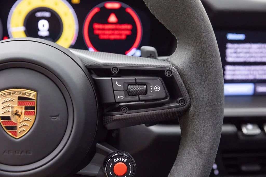 2025 Porsche 992 Carrera GTS - Image 29 of 31