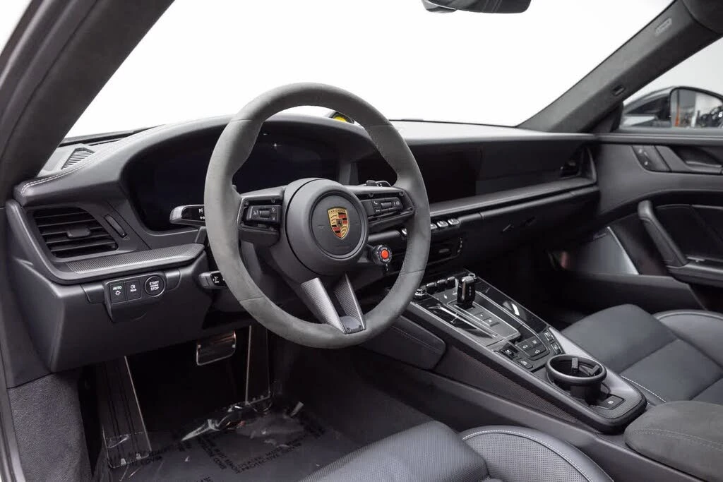 2025 Porsche 992 Carrera GTS - Image 2 of 31