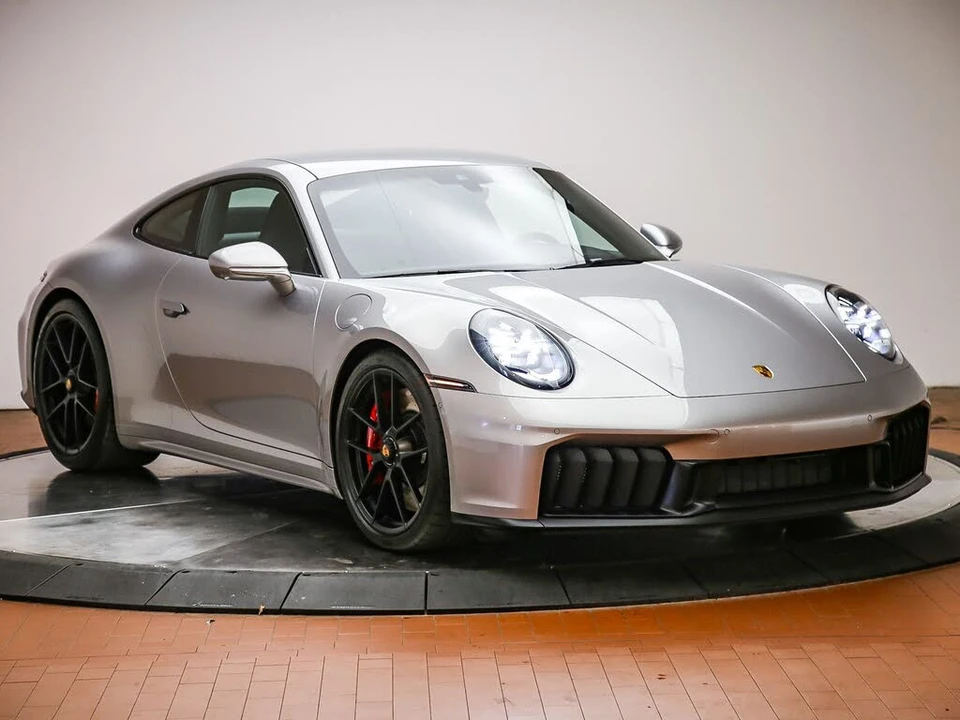 2025 Porsche 992 Carrera GTS - Image 9 of 31