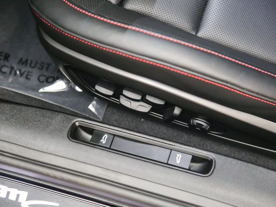 2025 Porsche 992 Carrera GTS - Image 25 of 31