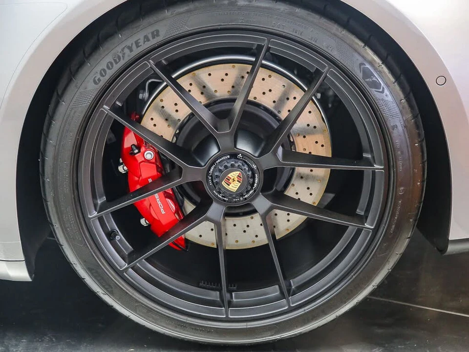 2025 Porsche 992 Carrera GTS - Image 14 of 31