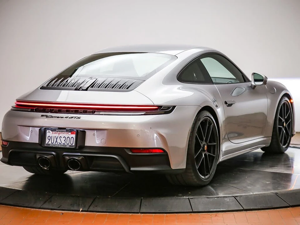 2025 Porsche 992 Carrera GTS - Image 7 of 31
