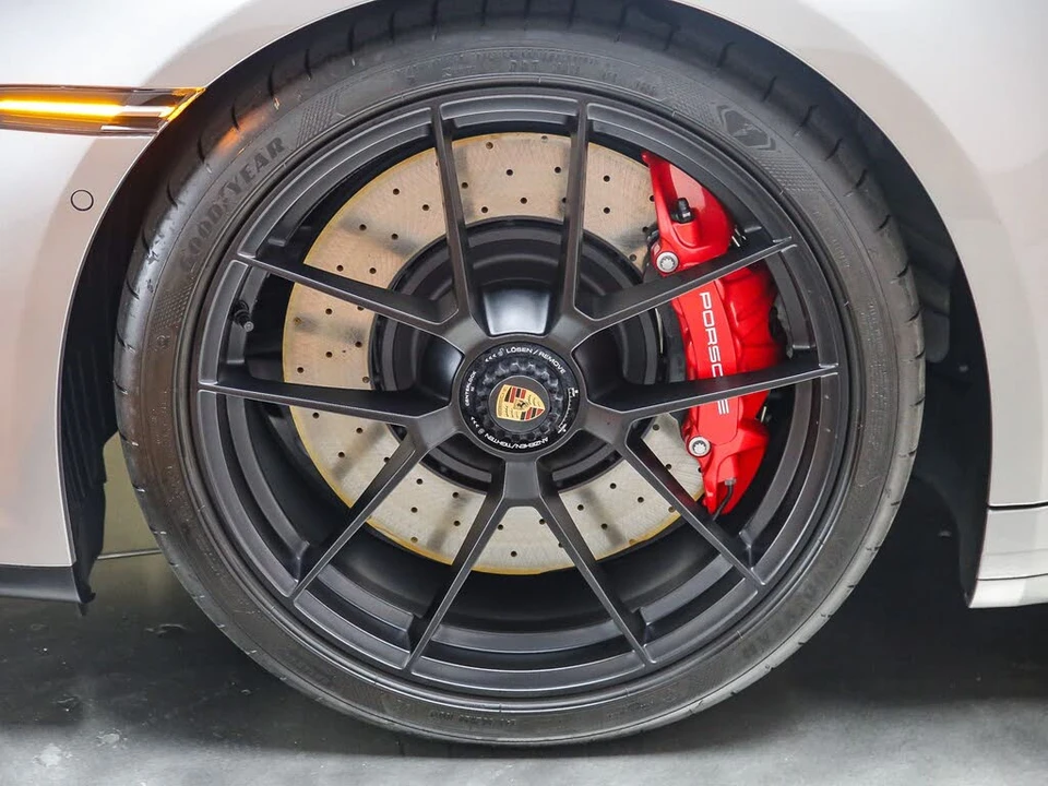 2025 Porsche 992 Carrera GTS - Image 13 of 31