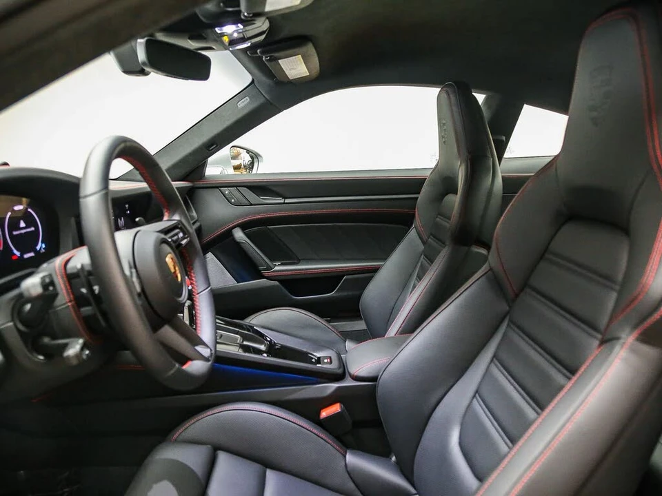 2025 Porsche 992 Carrera GTS - Image 22 of 31