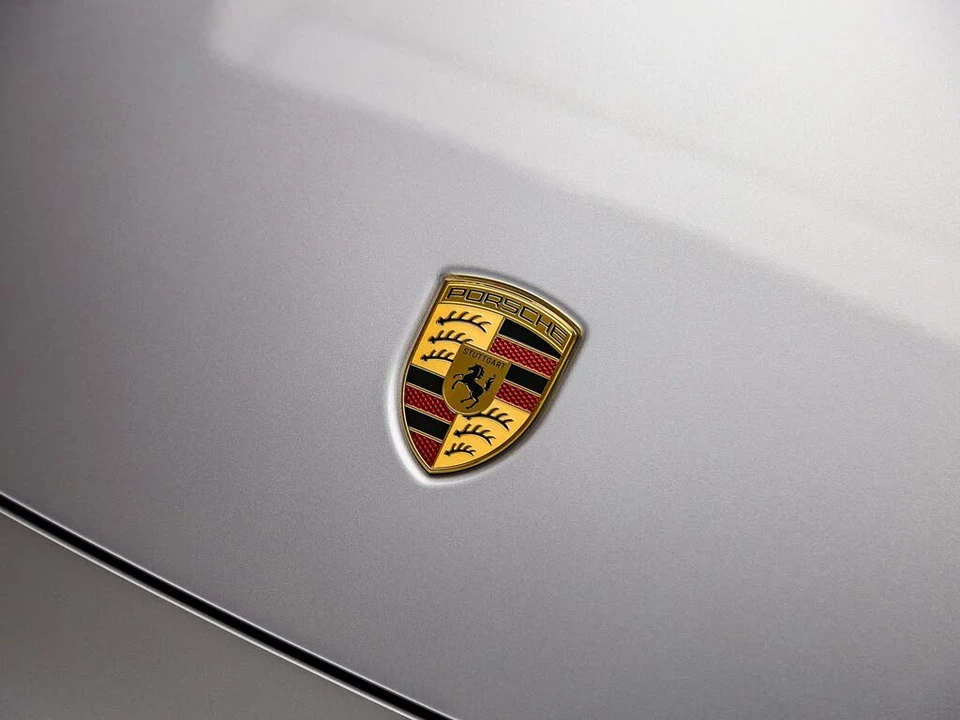 2025 Porsche 992 Carrera GTS - Image 12 of 31